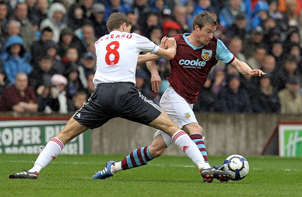 在此前效力 在此前效力